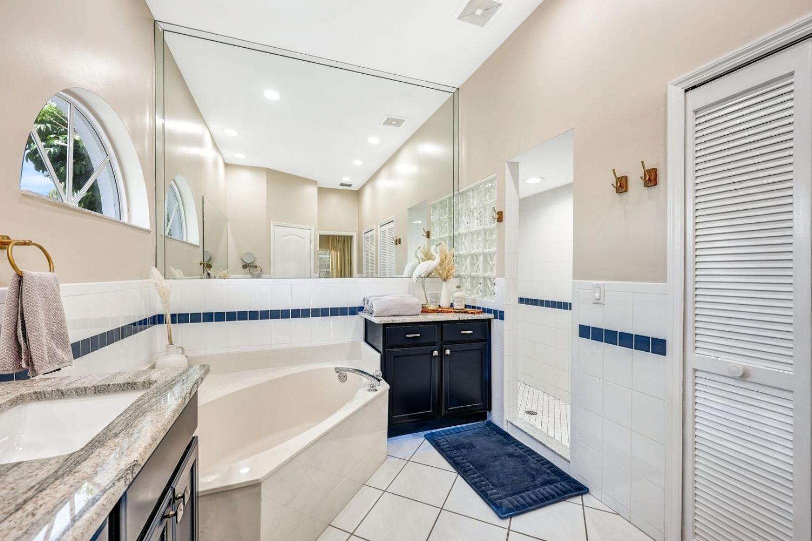 Lux Family 3 Bedroom With Pool Villa Walk To Beach And Mercato Нейплс Экстерьер фото